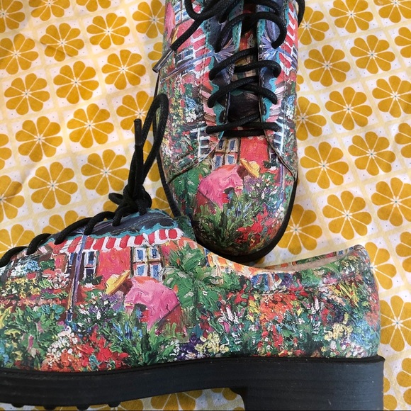 COPY - ICON Women’s Size 7B Shoes NEVER WORN! - Picture 3 of 7